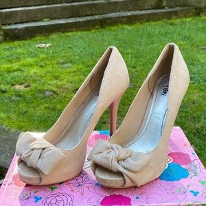 Fioni Beige Heels